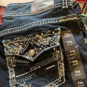 Maurice’s Dark Wash Jeans SHORT